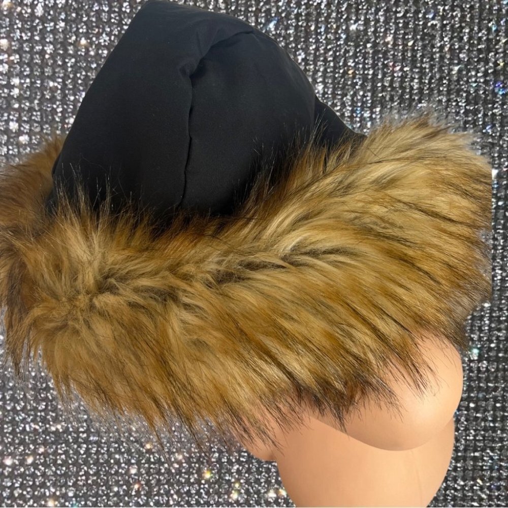 Bebe hood coat faux fur zip on parka jacket hood winter gold hardware black cute